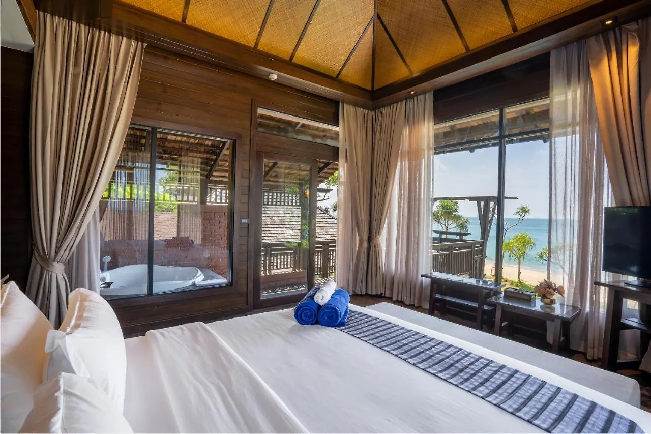 Nirvana Beach Resort, Koh Lanta Sha Extra Plus
